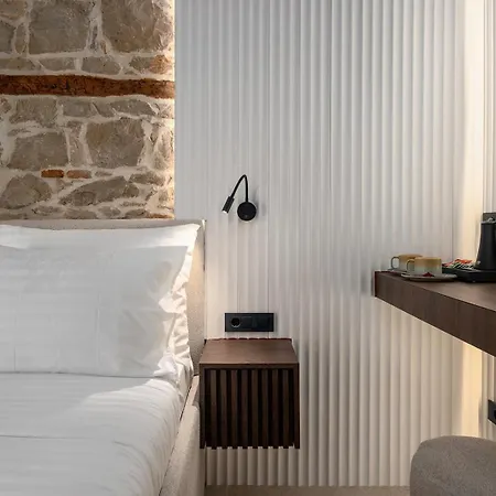 ベッド・アンド・ブレックファスト Una Rooms